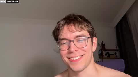 Snapshot of johnnnyhorny chatting on May 26, 11:12 pm Johnny online show from May 26, 11:12 pm