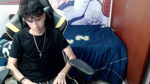 Snapshot of johnny_cagee chatting on December 11, 3:45 am johnny_cagee online show from December 11, 3:45 am