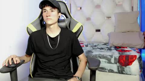 Snapshot of johnny_cagee chatting on September 21, 4:03 am johnny_cagee online show from September 21, 4:03 am