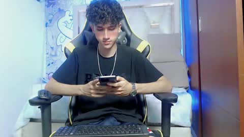 Snapshot of johnny_cagee chatting on October 25, 4:53 am johnny_cagee online show from October 25, 4:53 am