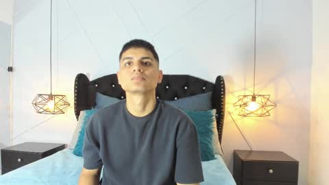 johnny_romano online show from February 11, 8:52 pm