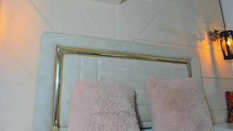 johnny_romano online show from February 13, 11:26 pm