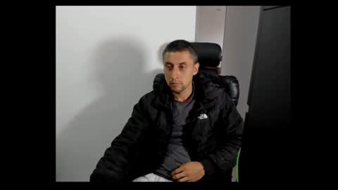 Snapshot of johnny_seens1 chatting on November 9, 9:24 pm Johnny online show from November 9, 9:24 pm