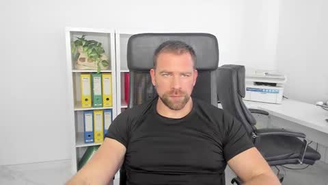 johnnydough82 online show from January 11, 8:33 am