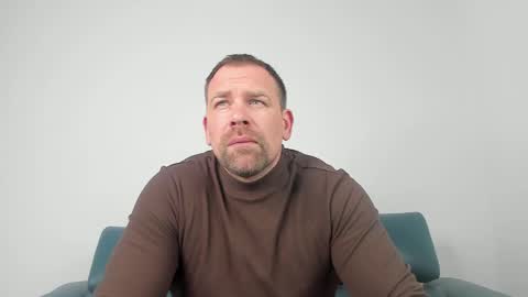 johnnydough82 online show from March 12, 8:19 am