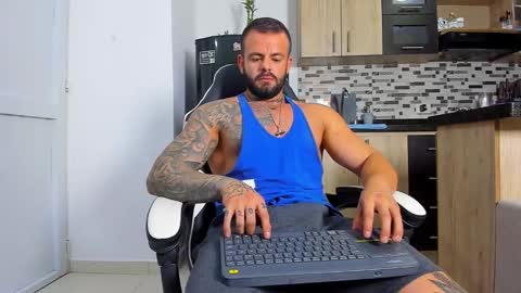 JOHNNY online show from November 24, 11:37 pm