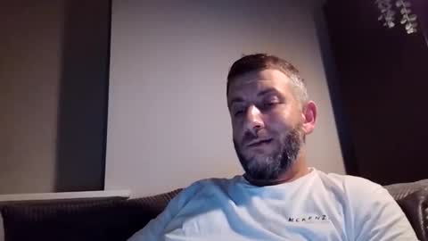 Snapshot of johnnypoly chatting on November 30, 11:53 pm bigboy online show from November 30, 11:53 pm