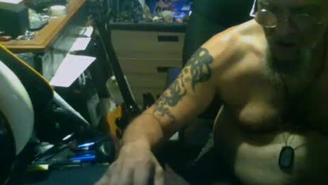 johnnyshung1 online show from January 13, 12:10 pm