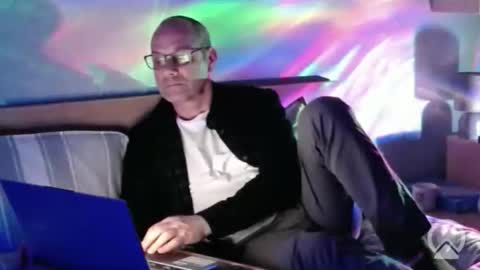 Snapshot of johnpevans chatting on February 28, 6:20 pm johnpevans online show from February 28, 6:20 pm