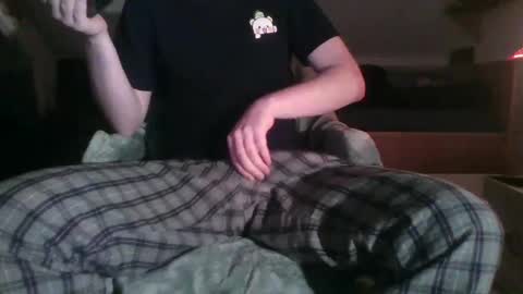 Snapshot of johntochh chatting on December 12, 10:31 pm John online show from December 12, 10:31 pm