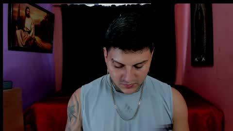 Johny online show from November 22, 6:18 pm