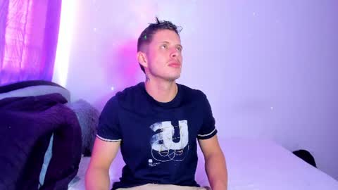 Snapshot of johnycooper08 chatting on July 8, 12:42 pm johnycooper08 online show from July 8, 12:42 pm