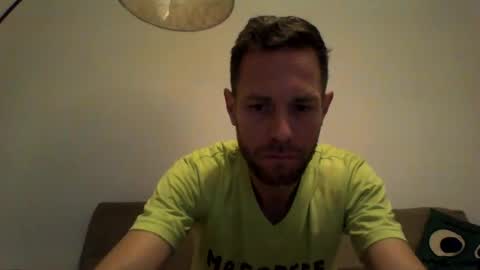 jojo19844 online show from October 14, 5:08 am