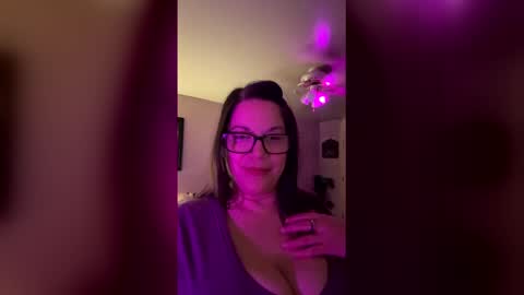 Snapshot of jok3_r_ chatting on February 5, 9:25 am GamerCouple0701 online show from February 5, 9:25 am