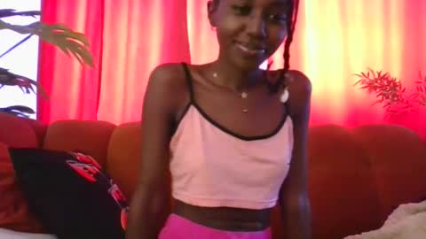 Snapshot of jolene_caramel chatting on November 15, 9:39 am jolene_caramel online show from November 15, 9:39 am