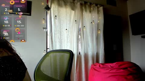 jolie_reyes1 online show from January 12, 6:05 pm