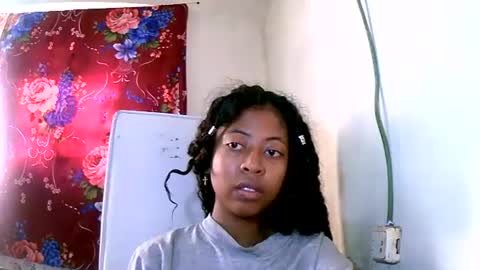 Snapshot of joliekah27 chatting on January 27, 4:09 am joliekah27 online show from January 27, 4:09 am