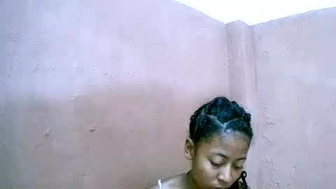 Snapshot of joliekah27 chatting on February 1, 7:34 pm joliekah27 online show from February 1, 7:34 pm