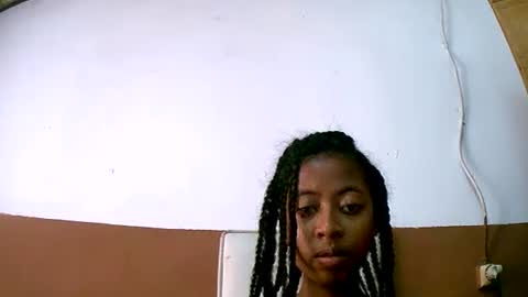 Snapshot of joliekah27 chatting on February 3, 8:13 am joliekah27 online show from February 3, 8:13 am