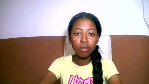 Snapshot of joliekah27 chatting on February 9, 3:22 am joliekah27 online show from February 9, 3:22 am