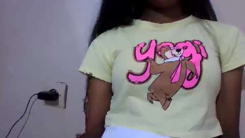 joliekah27 online show from December 18, 12:11 pm