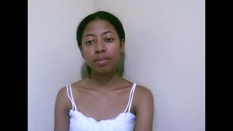 joliekah27 online show from May 4, 6:59 pm