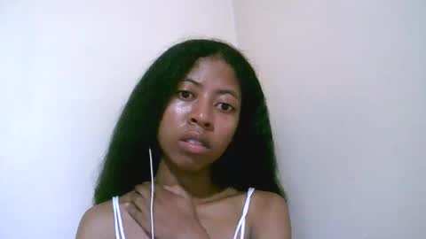 joliekah27 online show from May 5, 10:07 pm
