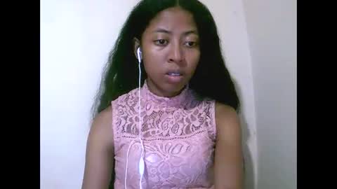joliekah27 online show from May 10, 8:36 pm