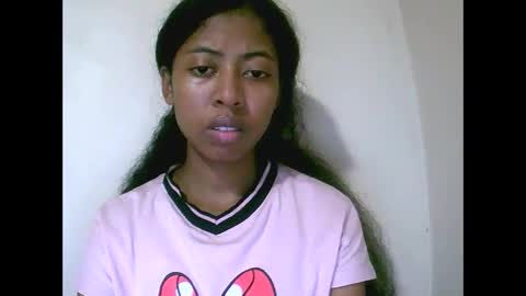 joliekah27 online show from May 17, 10:50 pm
