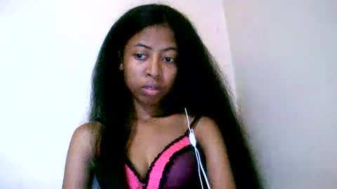 joliekah27 online show from May 20, 8:20 am