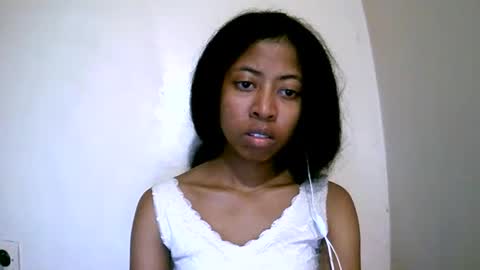 joliekah27 online show from May 28, 9:01 pm