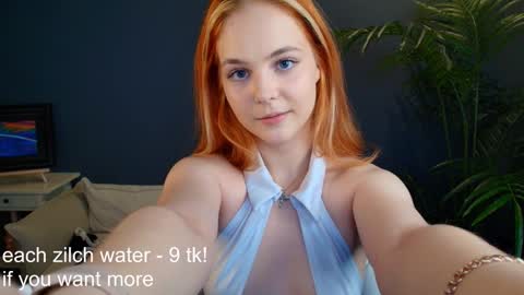 Snapshot of jolly_bean chatting on January 15, 11:43 am Polly online show from January 15, 11:43 am