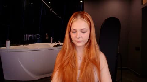 Snapshot of jolly_bean chatting on January 19, 4:12 am Polly online show from January 19, 4:12 am