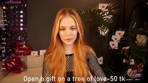 Snapshot of jolly_bean chatting on February 9, 8:44 am Polly online show from February 9, 8:44 am