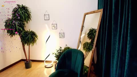 Snapshot of jolly_bean chatting on February 27, 10:20 pm Polly online show from February 27, 10:20 pm