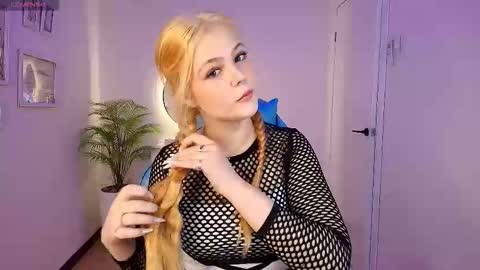 Snapshot of jolly_bean chatting on November 23, 3:06 am Polly online show from November 23, 3:06 am