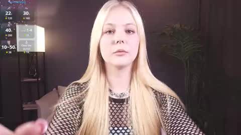 Snapshot of jolly_bean chatting on February 5, 8:41 am Polly online show from February 5, 8:41 am