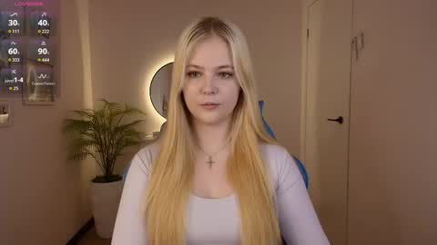 Snapshot of jolly_bean chatting on February 28, 2:45 am Polly online show from February 28, 2:45 am