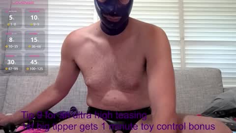 Snapshot of jollyoldchap chatting on December 9, 11:03 pm Jollyoldchap online show from December 9, 11:03 pm