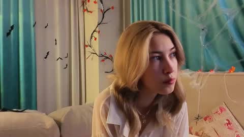 Viola online show from November 1, 11:01 am