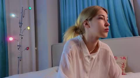 Viola online show from November 6, 11:22 am