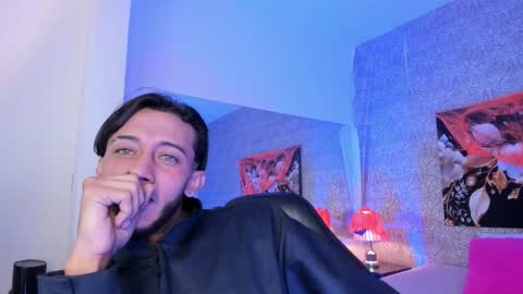 Jonas  online show from October 28, 11:07 pm