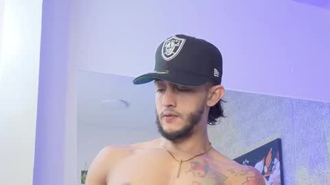 Jonas  online show from March 22, 3:48 pm