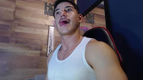 jonathancast08 online show from November 6, 3:02 pm