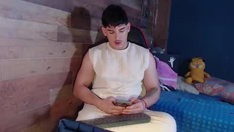 jonathancast08 online show from February 24, 12:03 pm