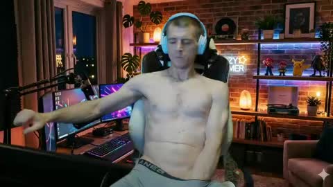 jonathanthiccoc online show from April 16, 1:50 am