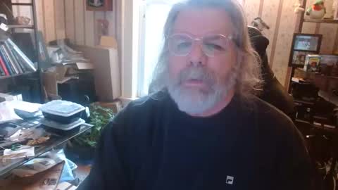 joncpics online show from April 30, 4:24 pm