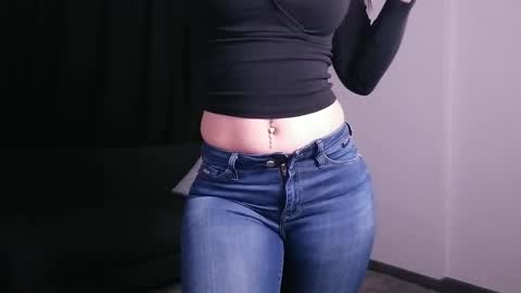 AlesyaJ online show from March 4, 7:01 pm