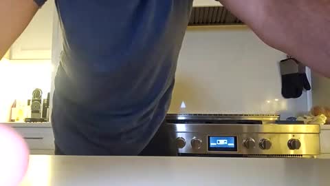 Snapshot of jonesy420xoo chatting on February 18, 3:31 am jonesy420xoo online show from February 18, 3:31 am