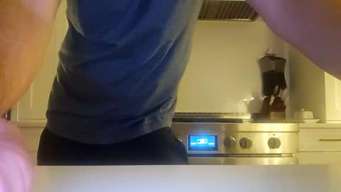 Snapshot of jonesy420xoo chatting on March 4, 3:22 am jonesy420xoo online show from March 4, 3:22 am